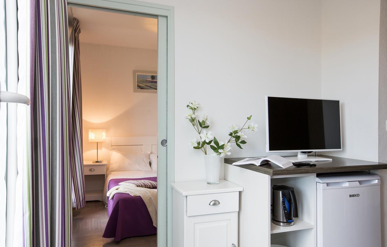 Residence Odalys Cote Provence Greoux-les-Bains Exterior photo